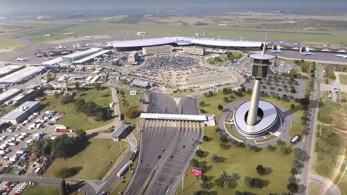 Aeropuerto Internacional Ezeiza foto por Npo80 WIKIPEDIA