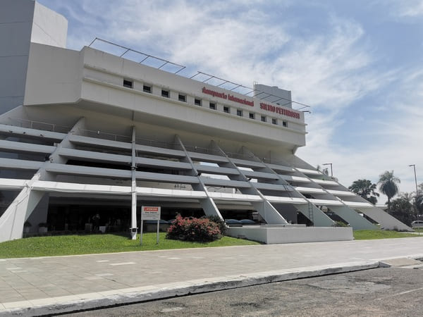 Aeropuerto Internacional Silvio Pettirossi foto por Marce.af WIKIPEDIA
